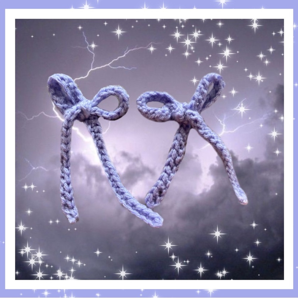 lavender crochet bows